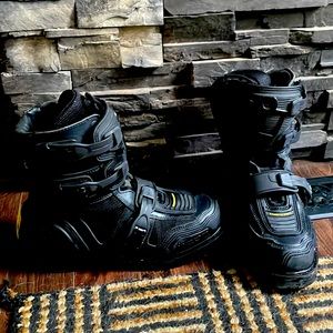 Mens Icon Field Armor Motorcycle boots Size 8.5